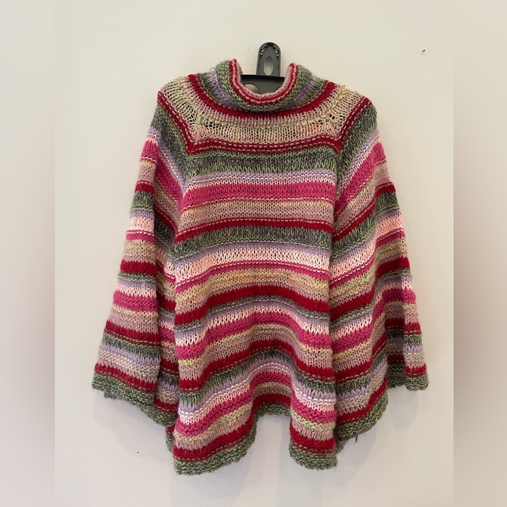 Anthropologie striped knit sweater. Looks hand knit. Size M/L gently worn